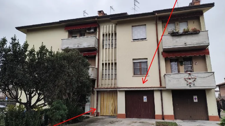 Appartamento con garage e corte esclusiva in Tresigallo