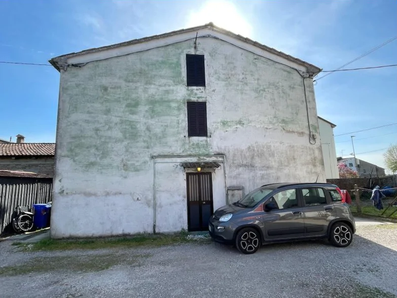 Abitazione con garage in via Co' de Belli 43, Vallalta