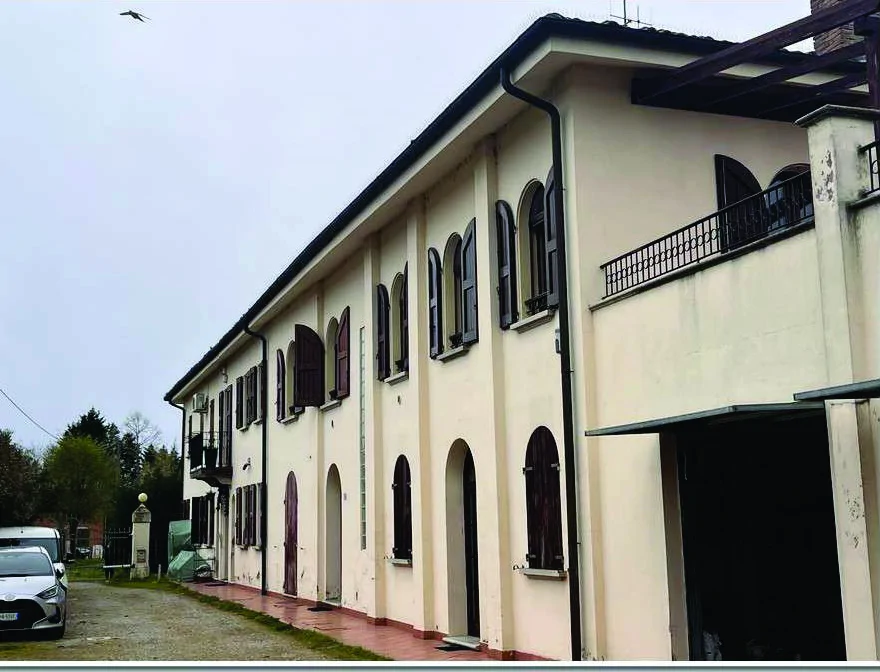 Lotto 4 - Porzione di fabbricato al piano primo con magazzino