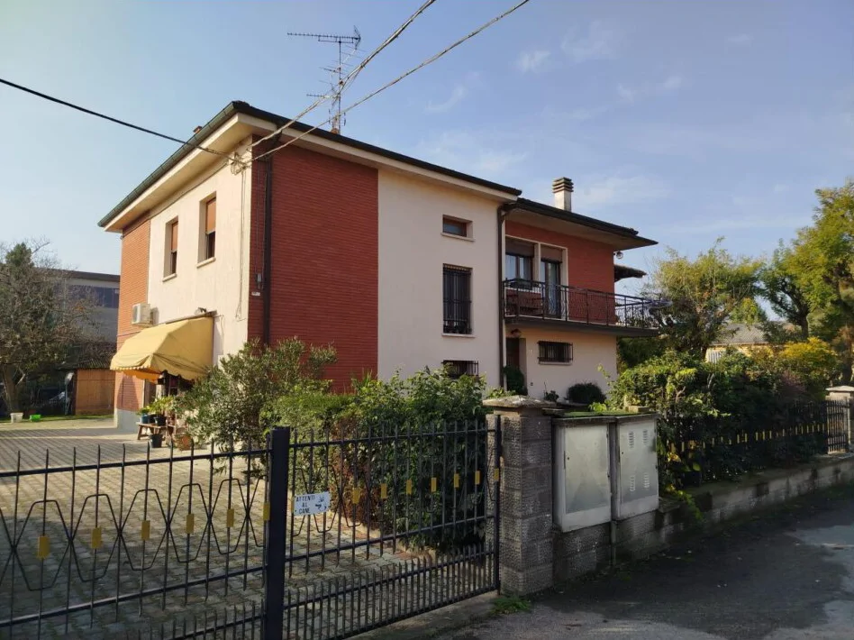 Appartamento al piano primo in via Fioravanti 6, San Giovanni in Persiceto