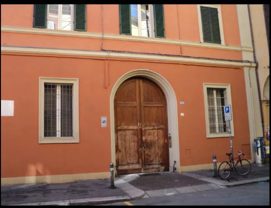 Appartamento con cantina in Bologna, via delle Belle Arti 19