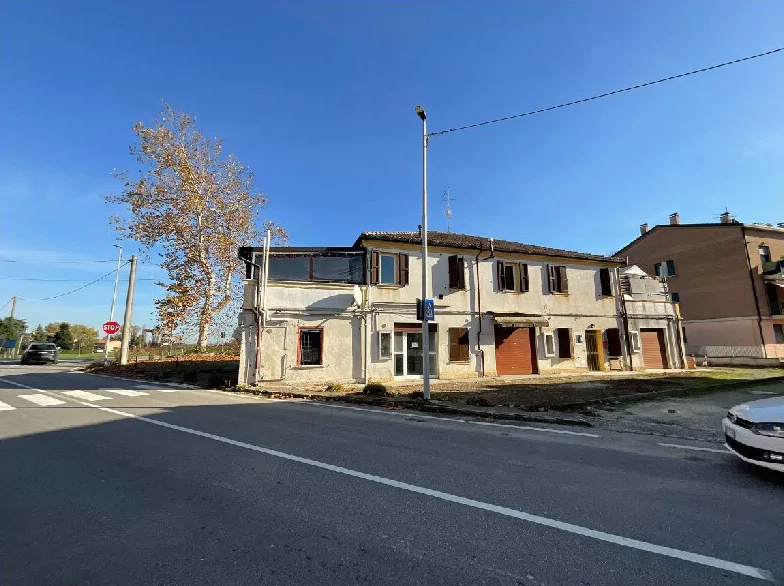 Appartamento al primo piano con soppalchi a Ferrara, Gaibanella