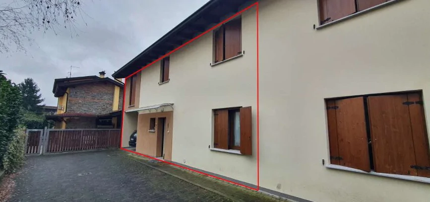 Villetta a schiera con posti auto e corte a Gorizia