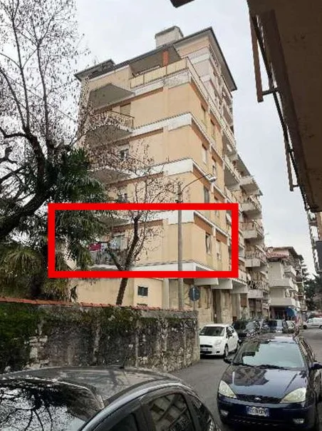 Appartamento al piano primo con cantina in Gorizia, via Tominz 34