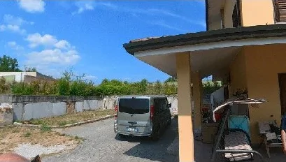 Appartamento con cantina e posto auto a Savogna d'Isonzo