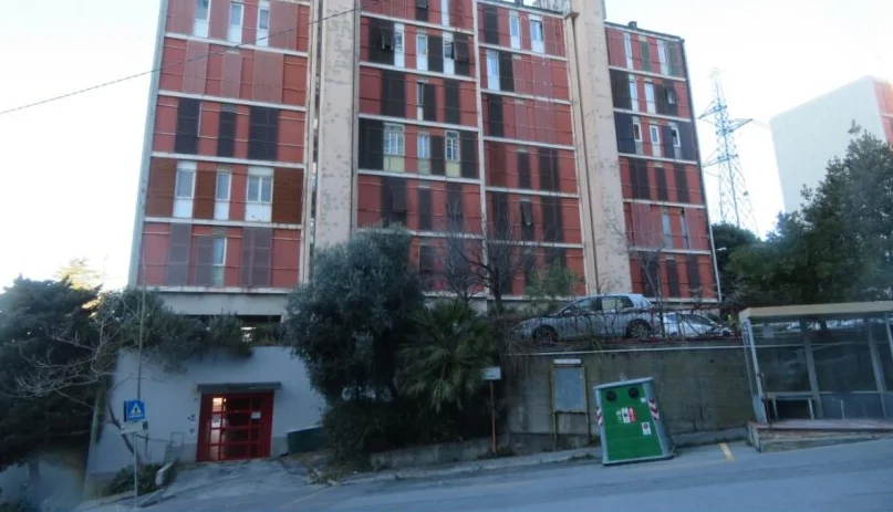 Appartamento con posto auto in Genova