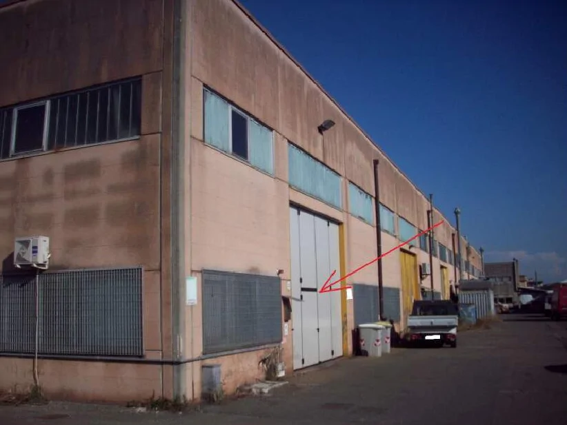Capannone artigianale-industriale in Vezzano Ligure, via Lagoscuro 33