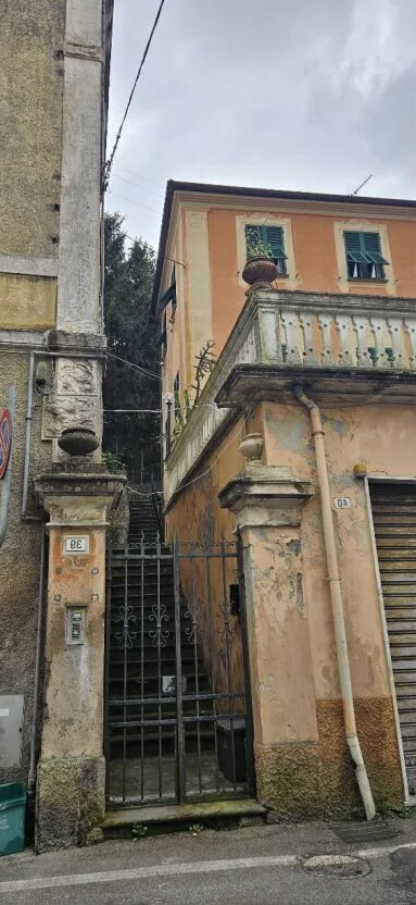 Appartamento a Sori con terrazzo e giardino