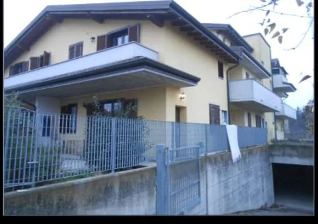 Appartamento con giardino, cantina e box a Pozzo d'Adda