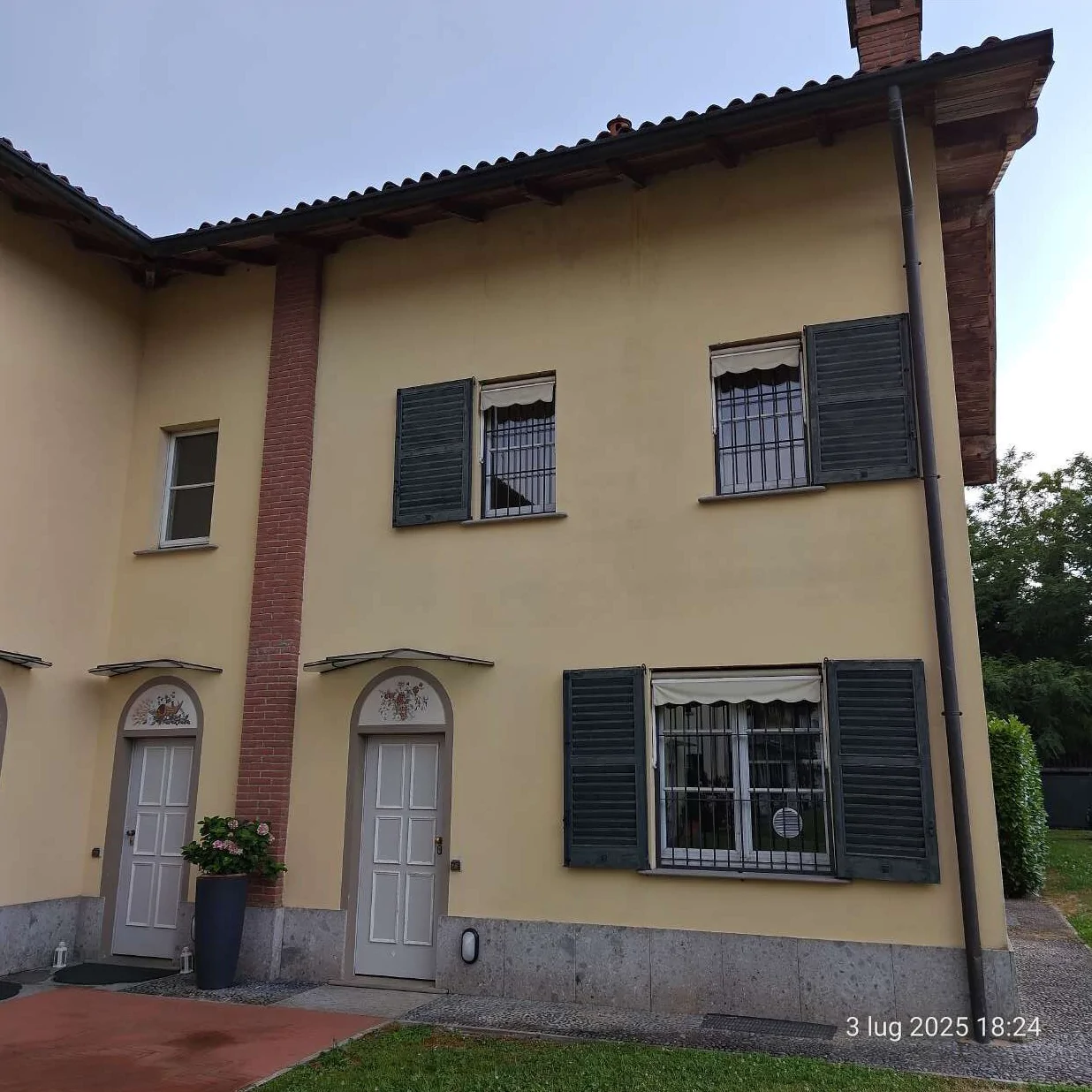 Villetta a schiera con box doppio a Villasanta
