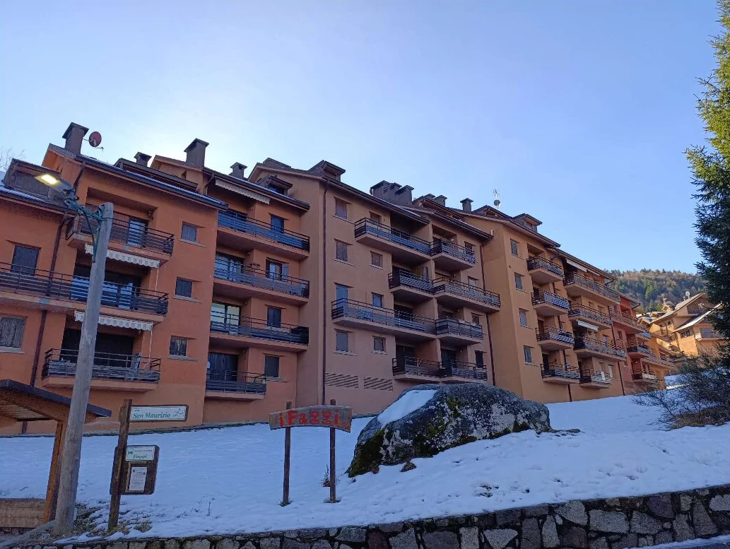 Quota 1/2 appartamento con garage a Montecampione