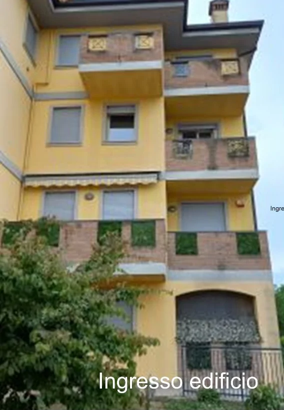 Appartamento con cantina e box in Sant'Angelo Lodigiano