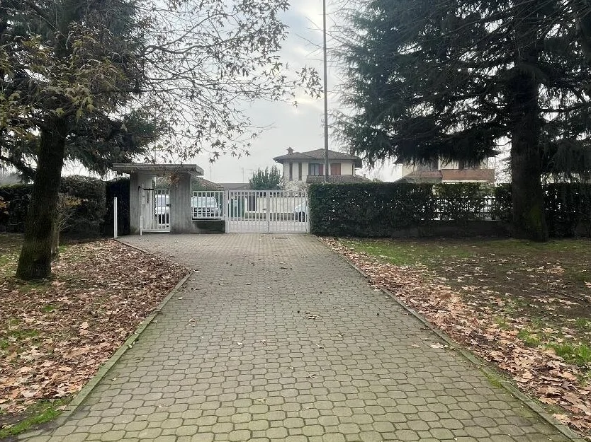 Appartamento piano rialzato con cantina in Vigevano