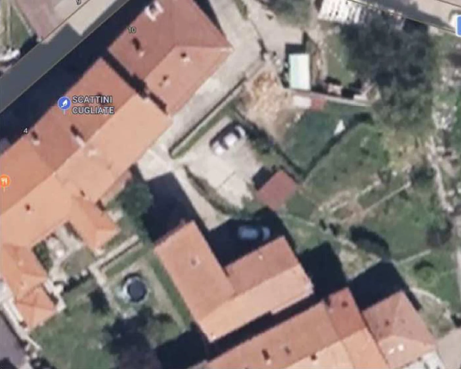 Appartamento al terzo piano con cantina e terreni in Cugliate Fabiasco