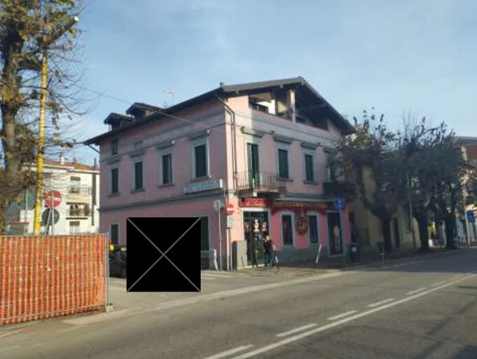 Magazzino al piano interrato in Via Quarnero 2, Varese