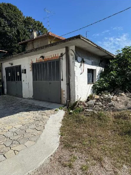 Appartamento su due livelli con box a Mornago