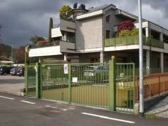 Parcheggio-ricovero automezzi open-space al piano interrato