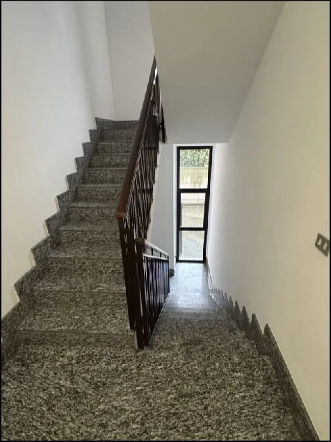 Appartamento con box e cantina in Castiraga Vidardo