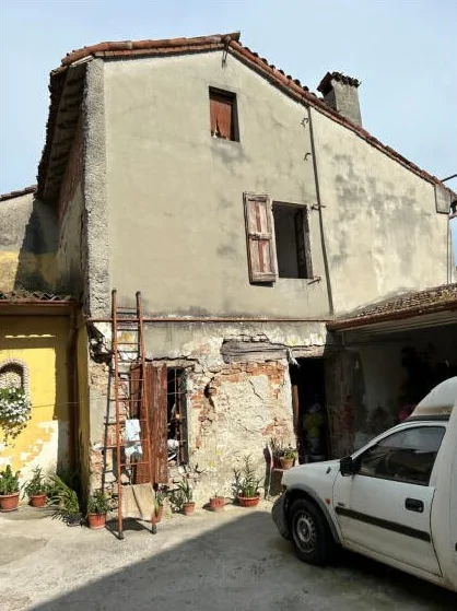Abitazione con accessori in Gussola, via Marconi 52