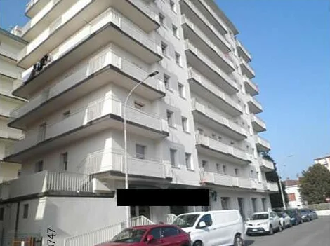Appartamento all'ottavo piano con cantina in Casalmaggiore