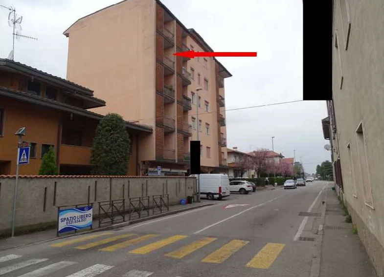 Appartamento al quarto piano con cantina e box singolo in Solbiate Olona