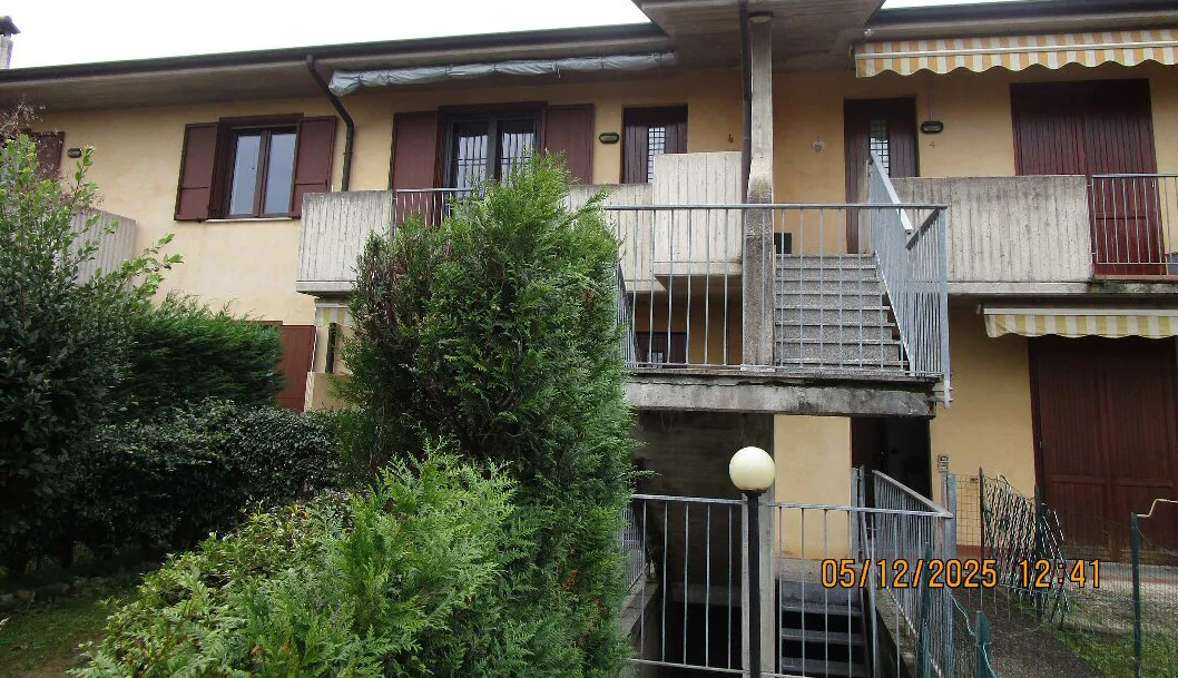 Appartamento bilocale con cantina e box a Osio Sopra