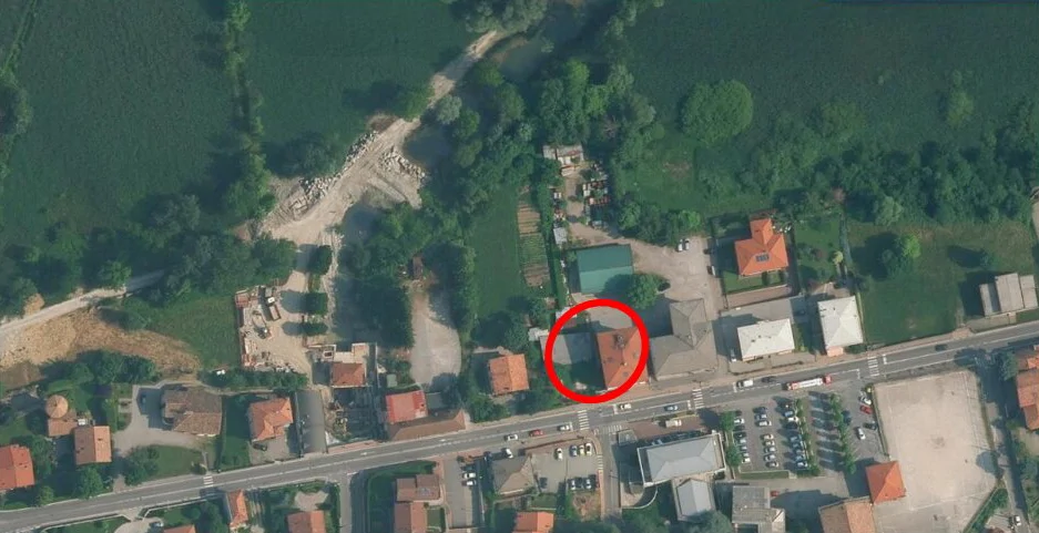 Monolocale al secondo piano con terrazzo, da frazionare e sanare