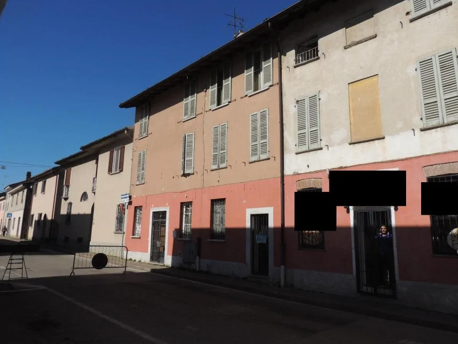 Appartamento al piano primo in via Garibaldi 72, Chignolo Po