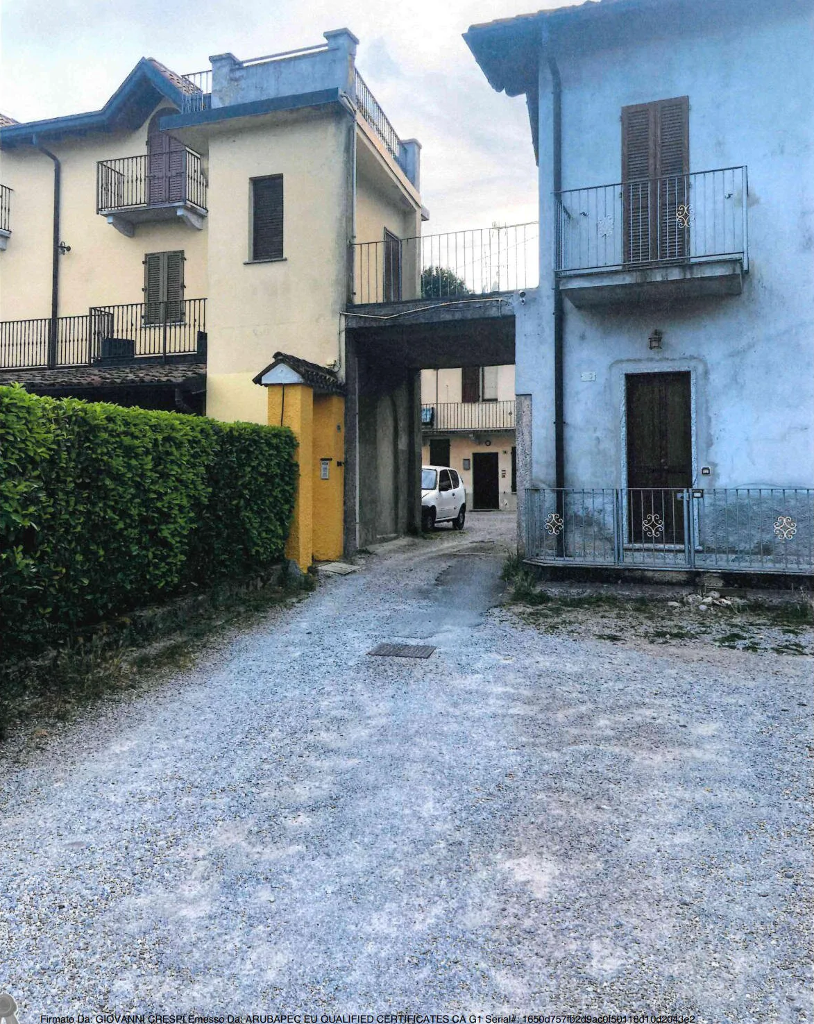 Abitazione bifamiliare con area verde in Albavilla