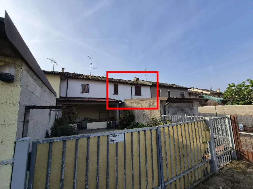 Appartamento con deposito e terreno a Caselle Lurani