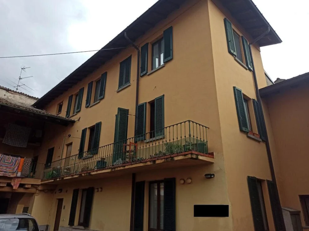 Appartamento piano terra Via Risorgimento 8 Longone al Segrino