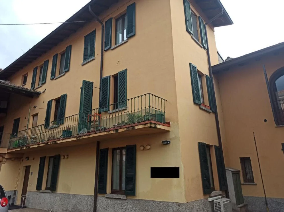 Appartamento in Longone al Segrino, Via Risorgimento 8