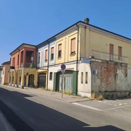 Aste immobiliari a Lungavilla