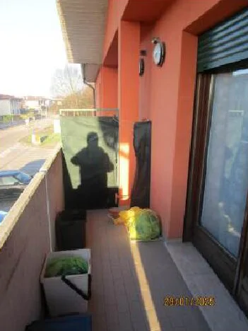 Appartamento con balcone, autorimessa e cantina a Curtatone
