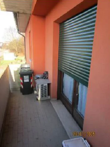 Appartamento con balcone, autorimessa e cantina a Curtatone