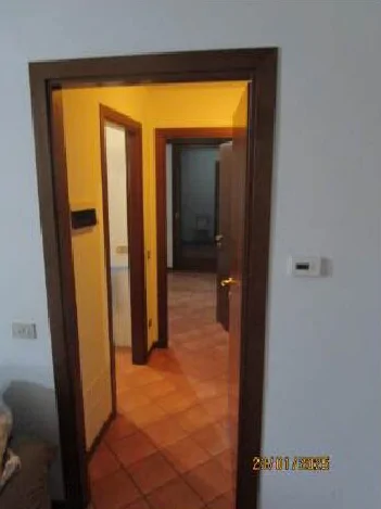 Appartamento con balcone, autorimessa e cantina a Curtatone
