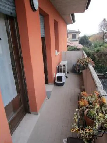 Appartamento con balcone, autorimessa e cantina a Curtatone