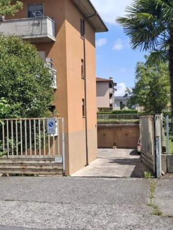 Appartamento con autorimessa in via Piemonte 13, Ghisalba