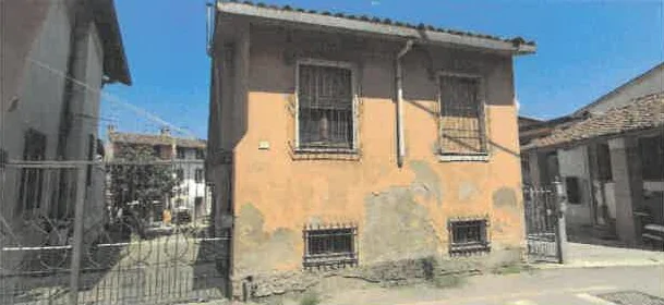Civile abitazione su due piani in Palazzo Pignano
