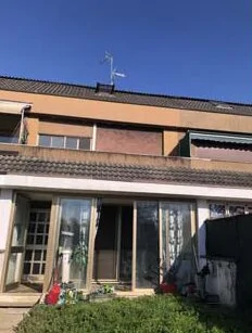 Villetta a schiera su tre livelli con cantina e garage