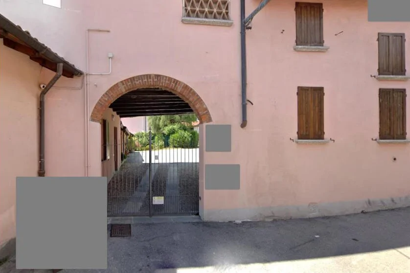 Negozio in Via Volta 61, Lipomo