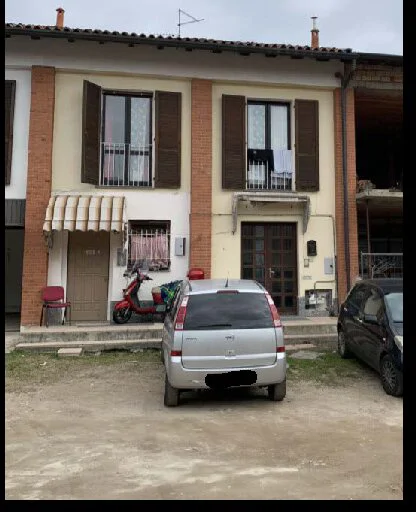 Porzione di casa di corte in centro storico