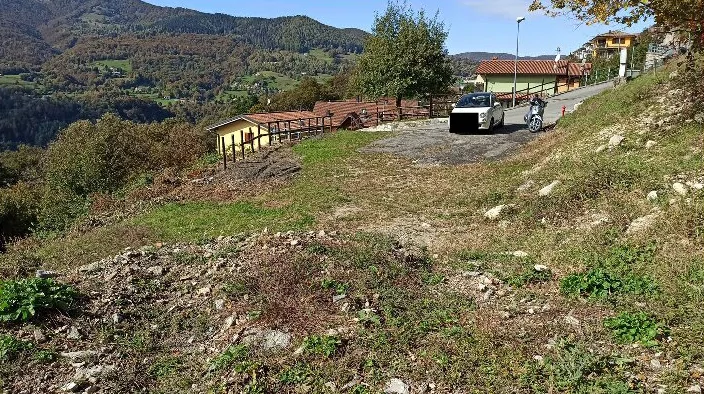 Terreno edificabile in Blessagno, via San Fedele