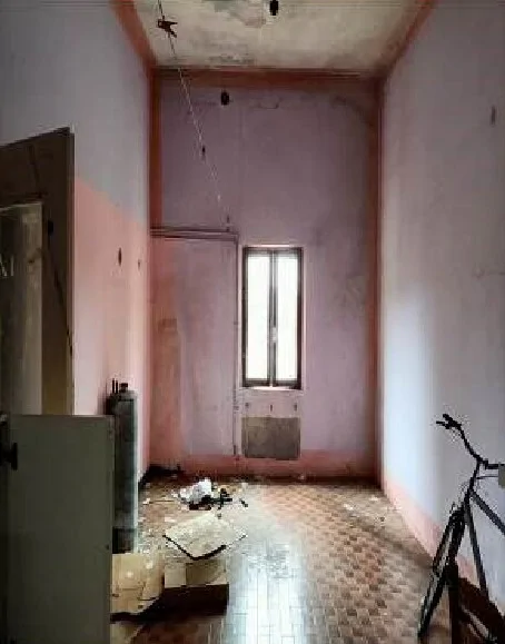 Complesso agricolo con abitazioni e vasca liquami a Curtatone