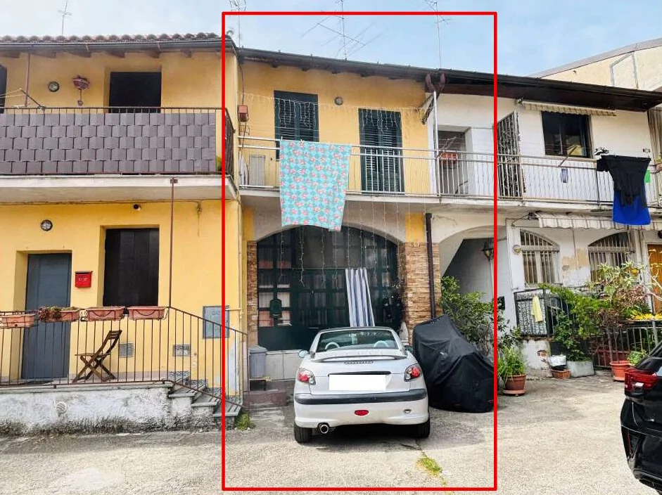 Appartamento in corte a Gerenzano, via Marchese Fagnani 2