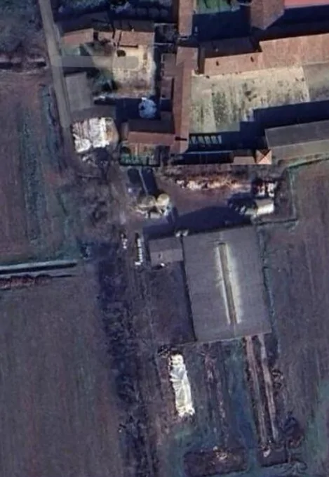 Stalla bovini con sala mungitura e reliquati agricoli