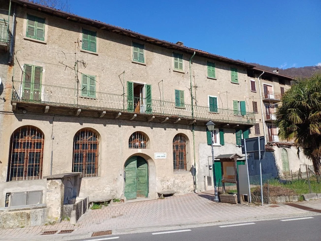 Appartamento con garage e terreno a Primaluna, località Barcone - 001