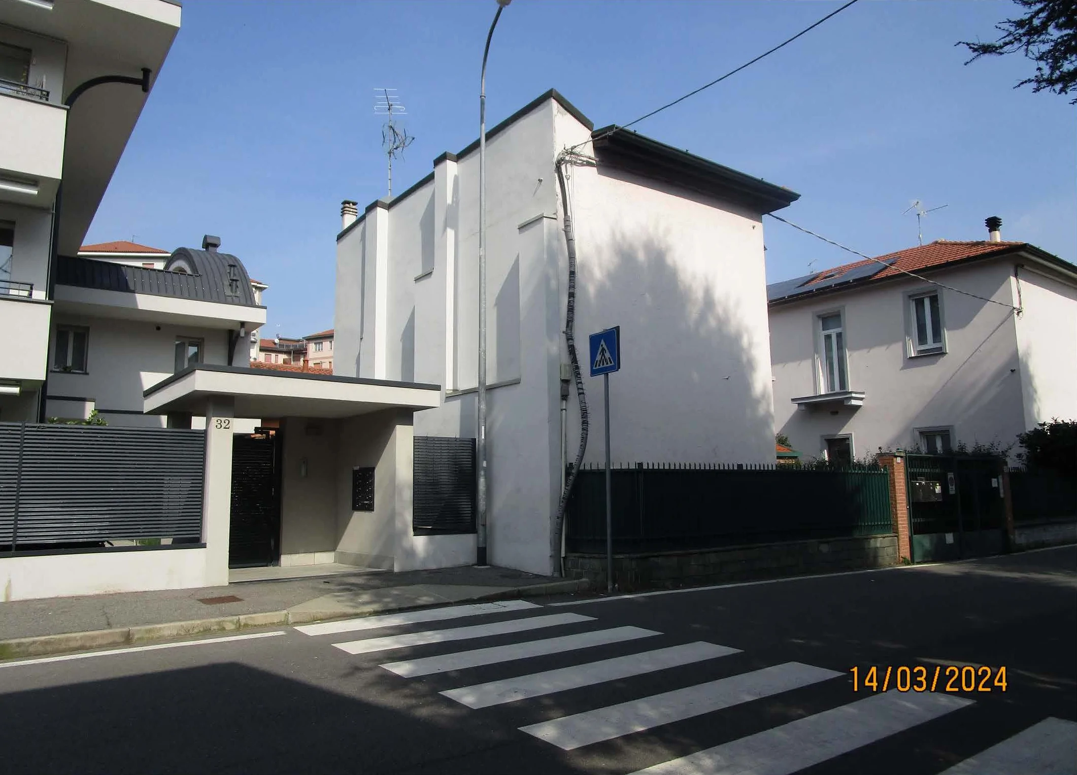 Appartamento su tre livelli a Monza, Via Alfonso Marelli 30