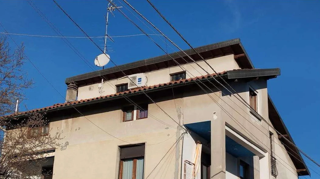 Appartamento con aree urbane e vani disimpegno ad Appiano Gentile