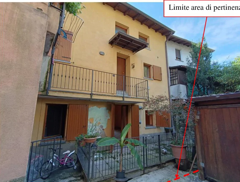Appartamento al piano terra in casa di corte a Valbrona - 020